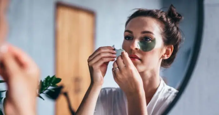 Co pomáhá na tmavé kruhy pod očima? 2 Jak se zbavit kruhů pod očima